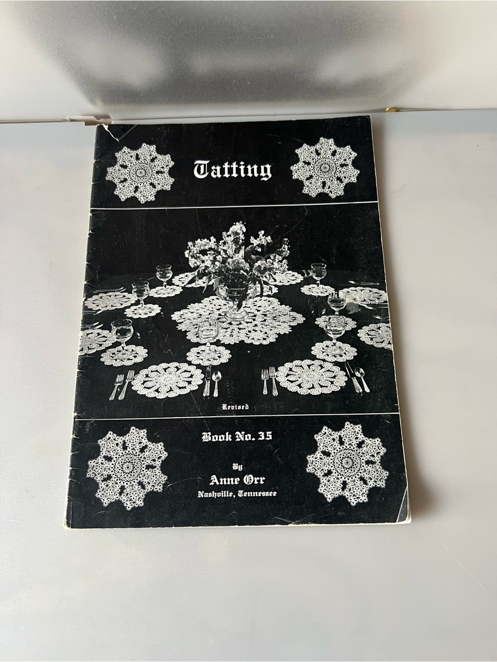 Tatting Pattern Book No. 35 - White Crochet Table Doilies by Anne Orr